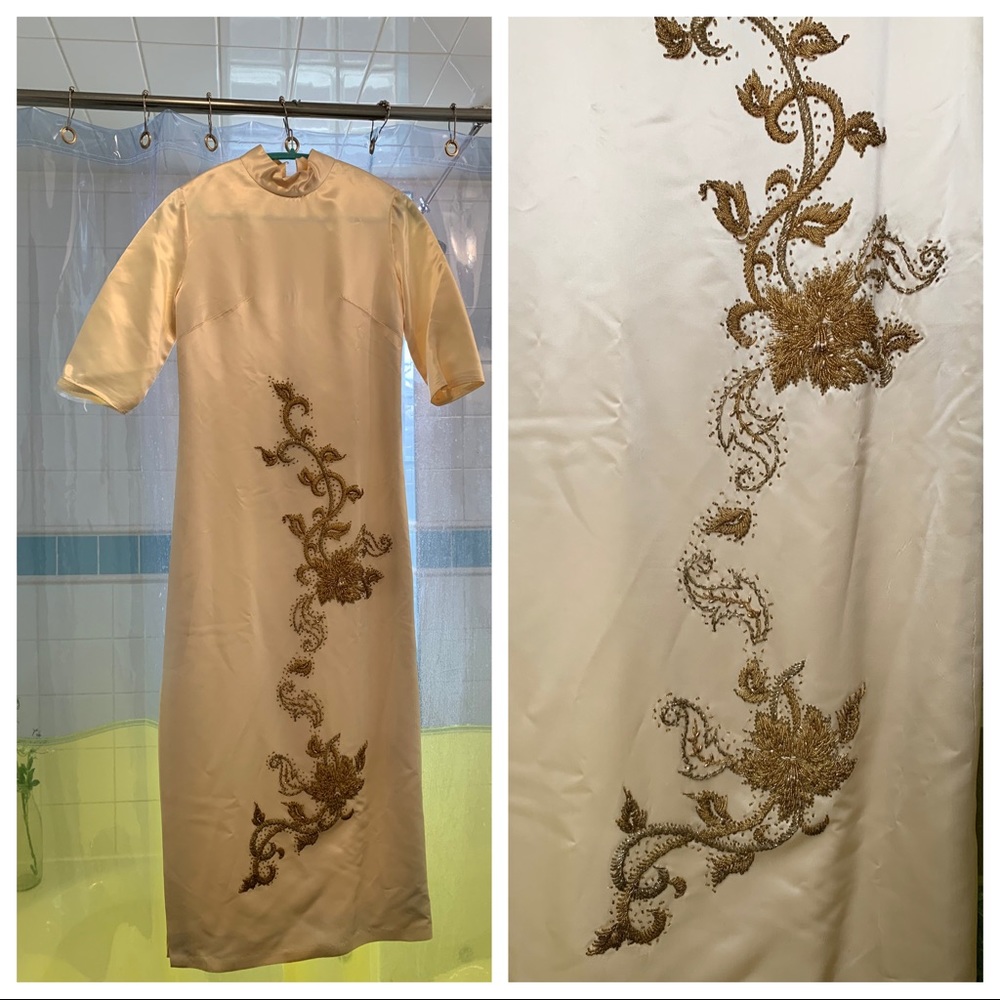 Vintage Asian dress, qipao, cheongsam 1940s glamour
